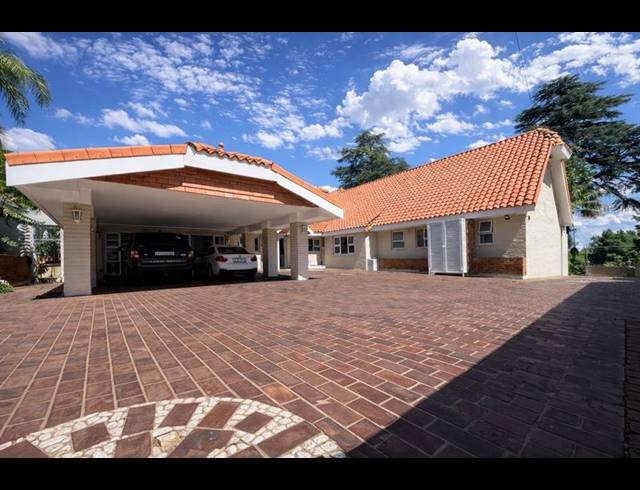 5 BEDROOM PROPERTY TO RENT IN WATERKLOOF RIDGE